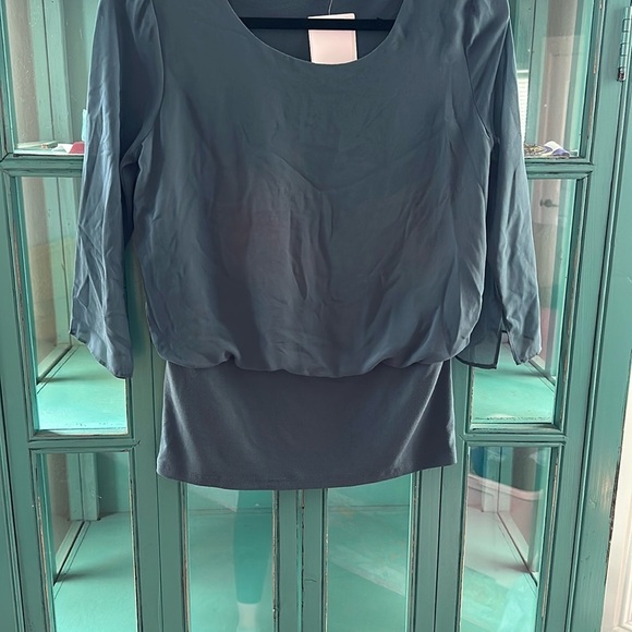 Ann Taylor Women's Blouse in Blue - Picture 8 of 8